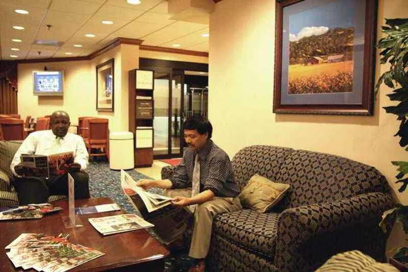 Hampton Inn Springfield Buitenkant foto